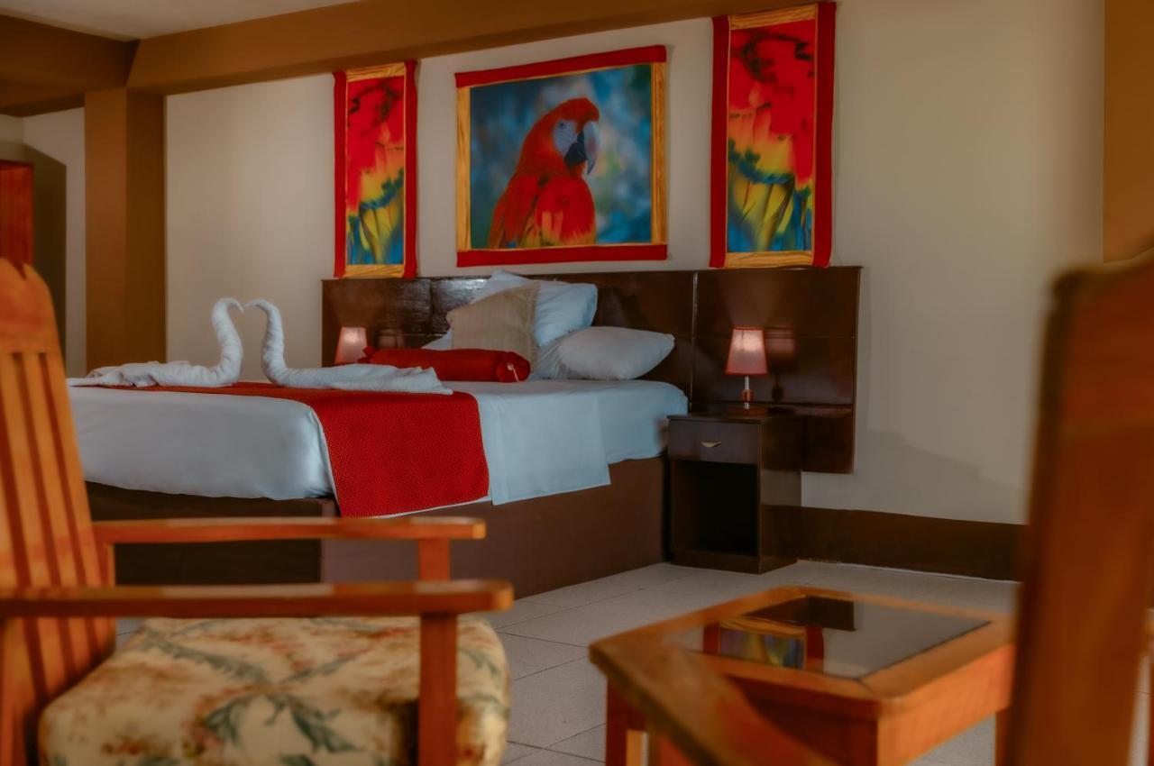 El Cauchero Hotel Iquitos Zewnętrze zdjęcie